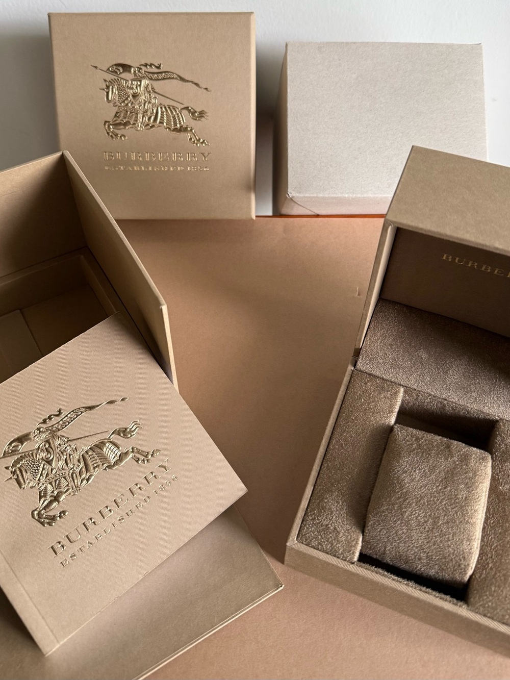 Burberry Beige and Gold Men's or Woman’s Empty Watch Box